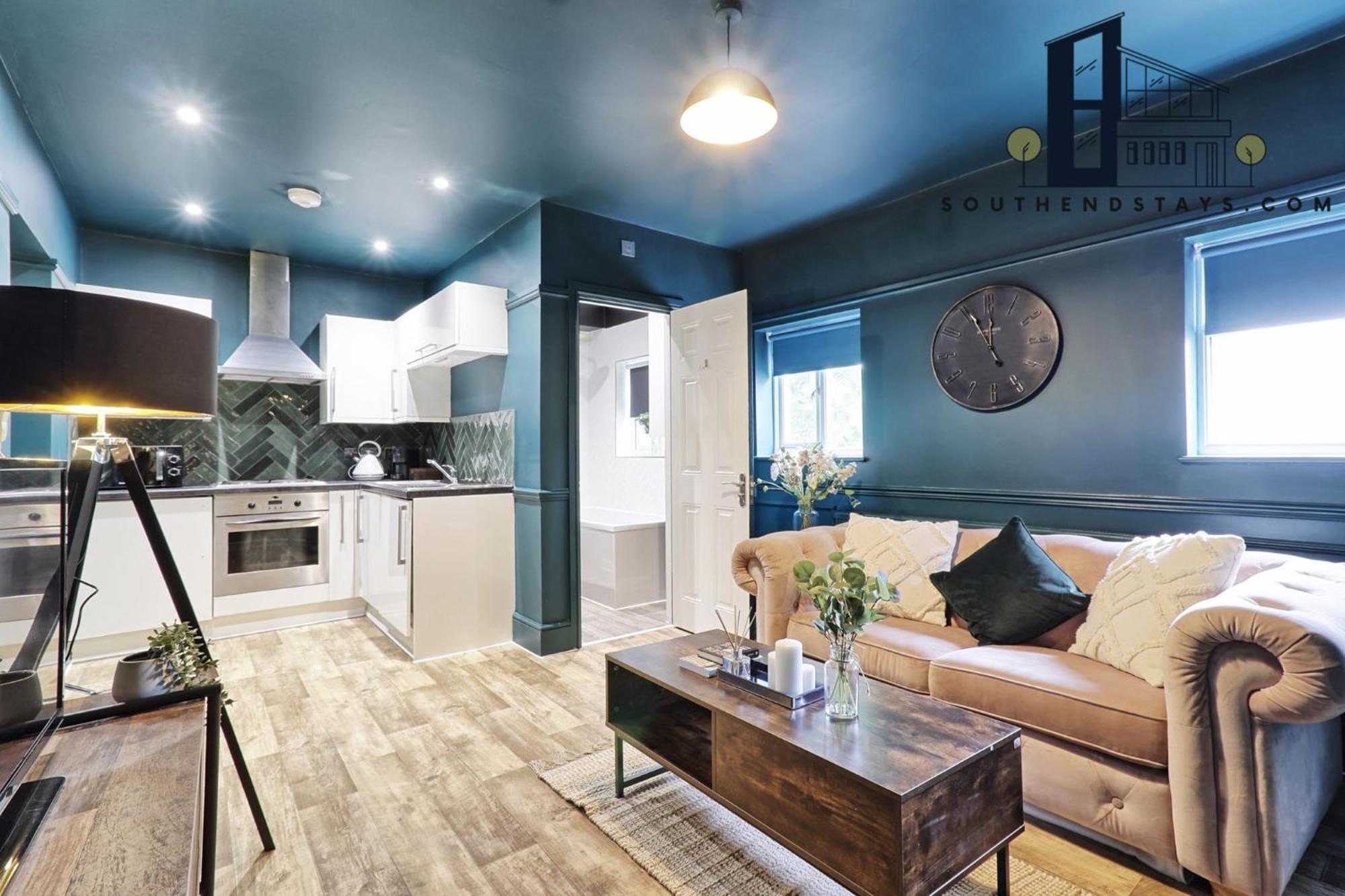 Southend Comfort Suite - Southend Stays ภายนอก รูปภาพ